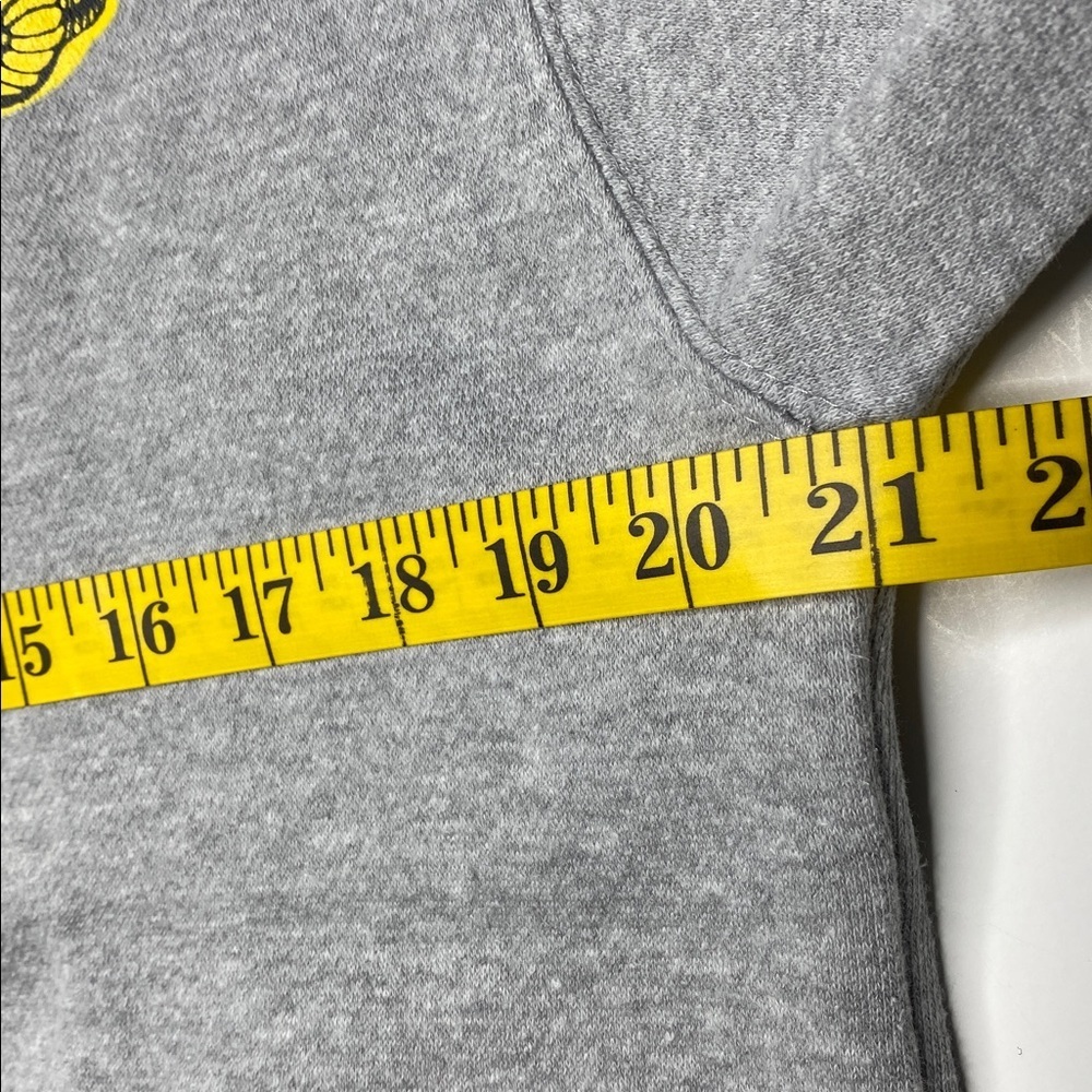 Cobra Kai Crewneck Sweatshirt size Medium - Picture 5 of 6